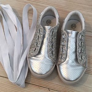 Glitter tennis shoes